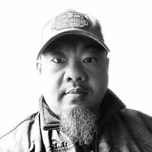 Meet your Posher, Bee